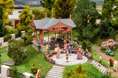 Faller H0 - 130655 - Musikpavillon mit tanzenden Figuren - Artikelbild