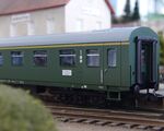 Piko H0 - 53254 - Modernisierungswagen 1./2. Klasse ABge DR IV - Artikelbild