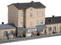 Piko N - 60023 - Bahnhof Burgstadt