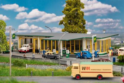 Faller H0 - 130592 - Große BP-Tankstelle - Artikelbild