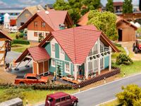 Faller H0 - 191815 - Wohnhaus mit Carport