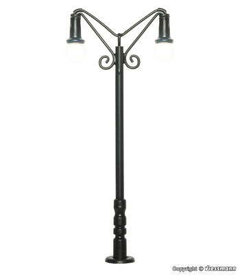 Viessmann H0 - 6015 - H0 Nostalgische Leuchte, zweiflammig, 2 LEDs warmweiß - Artikelbild