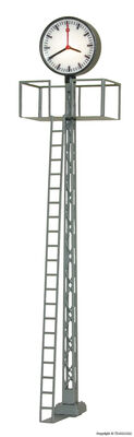 Viessmann - 5081 - H0 Beleuchtete Bahnhofsuhr auf Gittermast, LED weiß, Höhe: 7 cm - Artikelbild