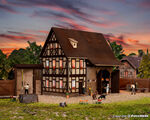 Vollmer H0 - 43731 - H0 Bauernhaus mit Scheune und Hoftor - Artikelbild