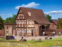 Vollmer H0 - 43731 - H0 Bauernhaus mit Scheune und Hoftor
