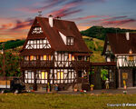 Vollmer H0 - 43732 - H0 Winzerhaus mit Hoftor - Artikelbild