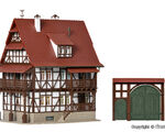 Vollmer H0 - 43732 - H0 Winzerhaus mit Hoftor - Artikelbild