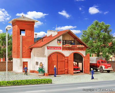 Vollmer H0 - 43761 - H0 Feuerwehrhaus 112, zweiständig - Artikelbild