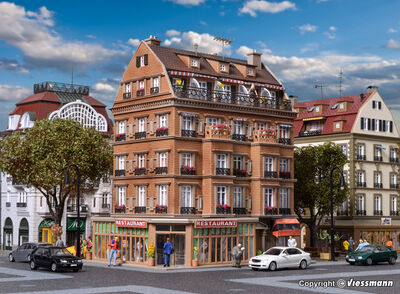 Vollmer H0 - 43781 - H0 Restaurant mit Inneneinrichtung und LED-Beleuchtung, Funktionsbausatz - Artikelbild