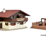 Vollmer H0 - 43960 - H0 Almgasthof mit Holzterrasse - Artikelbild
