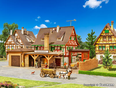 Vollmer N - 47696 - N Dorfschmiede mit Zubehör - Artikelbild