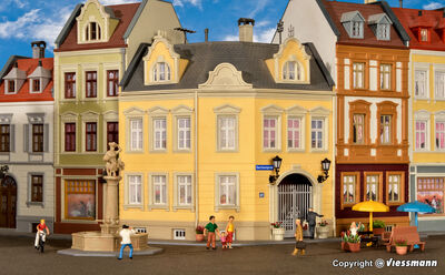Kibri H0 - 38388 - H0 Haus am Sachsenplatz - Artikelbild