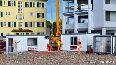 Kibri H0 - 38626 - H0 Gebäude-Container STRABAG mit LED-Beleuchtung - Artikelbild