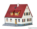 Kibri H0 - 38710 - H0 Einfamilienhaus Lindenstraße - Artikelbild