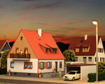 Kibri H0 - 38748 - H0 Einfamilienhaus mit Terrasse, Garage und Pergola - Artikelbild