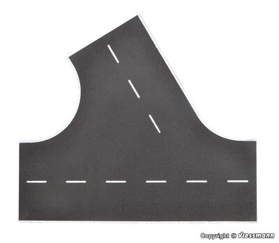 Vollmer H0 - 48264 - H0 Straßenplatte Asphalt aus Steinkunst, 60°-Einmündung nach links, L 22 x B 19,5 cm - Artikelbild