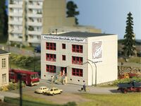 Piko H0 - 61150 - Plattenbau Polytechnische Oberschule