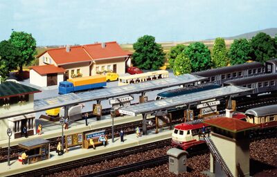 Faller - 222119 - 3 Bahnsteige - Artikelbild