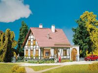 Faller H0 - 130215 - Fachwerkhaus mit Garage