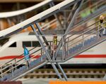 Faller H0 - 120110 - Bahnsteigbrücke Neustadt/Weinstraße - Artikelbild