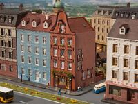 Faller N - 232335 - Altstadthaus mit Zigarrenladen
