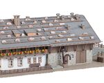 Faller N - 232199 - Großer Alpenhof mit Scheune - Artikelbild
