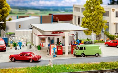 Faller H0 - 130590 - Tankstelle 50er Jahre - Artikelbild