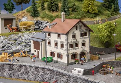 Faller H0 - 130632 - Bündnerhaus Bergün - Artikelbild