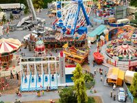 Faller H0 - 140460 - Kirmes-Set Jahrmarktvergnügen