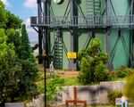 Faller H0 - 130157 - Gasometer mit Rohrleitungen - Artikelbild