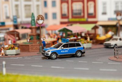 Faller 0 - 161543 - VW Touareg Polizei (WIKING) - Artikelbild