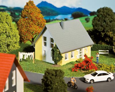 Faller H0 - 130317 - Einfamilienhaus, gelb - Artikelbild