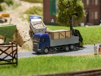 Faller 0 - 161597 - LKW Scania R 13 HL Pritsche mit Holzkiste (HERPA)