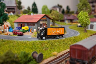Faller 0 - 161561 - LKW MB Atego Sixt (HERPA) - Artikelbild